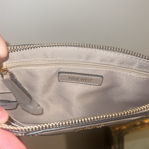 Nine West pouch wallet clutch wristlet astoria slg natural multi pouch wallet - Picture 10 of 11